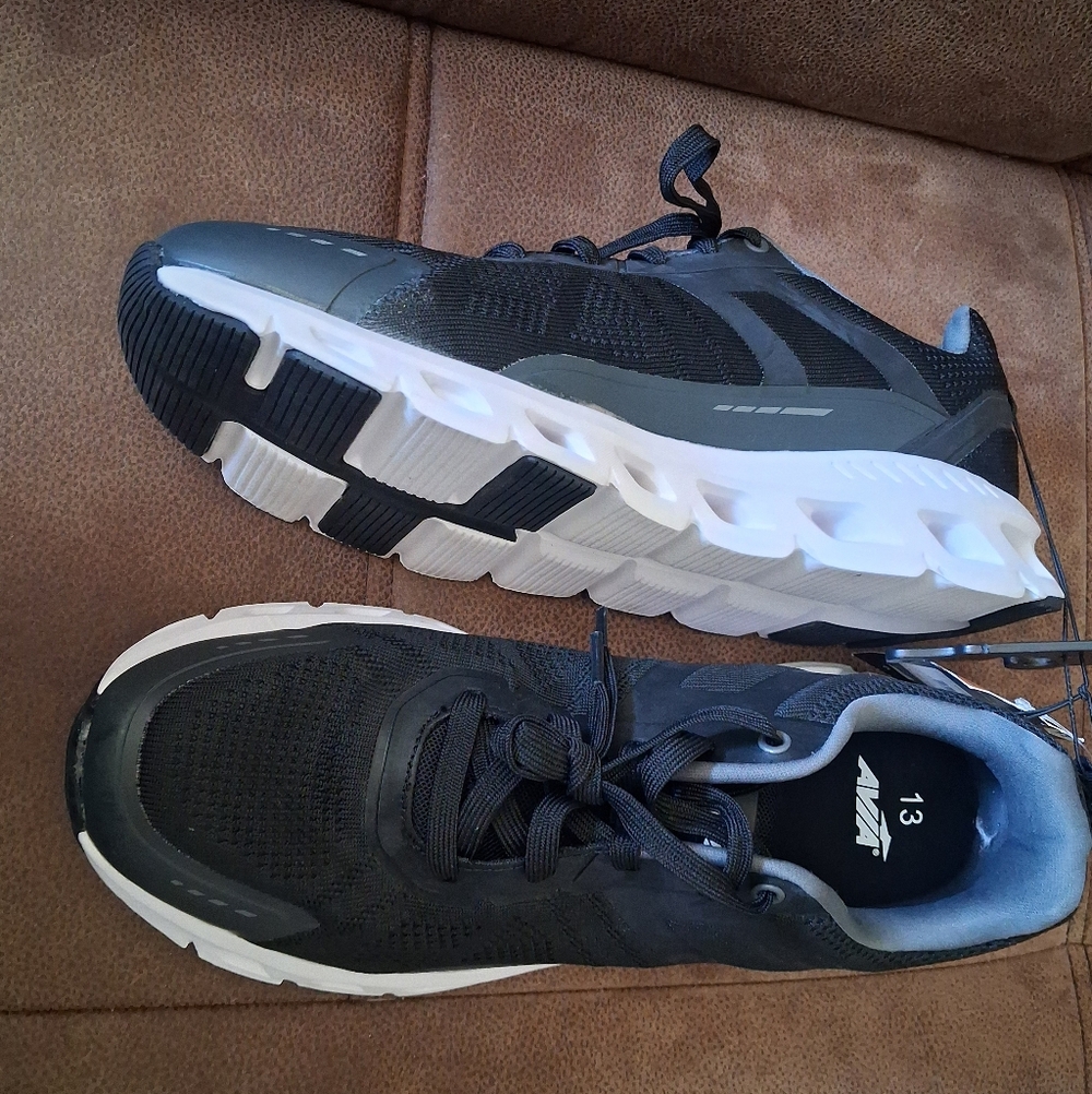 Avia Men's Lite Runner XR Black and White Athletic Sneakers Size 13